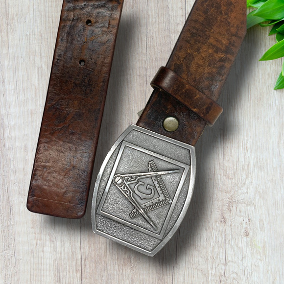 Vintage Fossil Sz 34 Brown Leather Belt 1977 Bergamot Brass Works Masonic Buckle - Picture 3 of 7